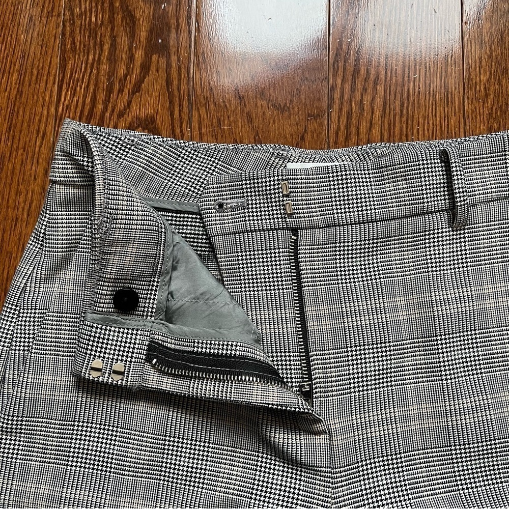 Aritzia Babaton Gray Plaid Quentin Crop Ankle Trouser Dress Pants - Sz 0 - Picture 9 of 15
